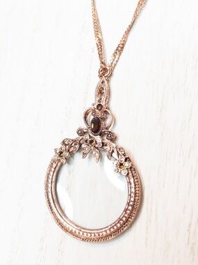 1928 Rose Gold Floral Magnifier Pendant Necklace